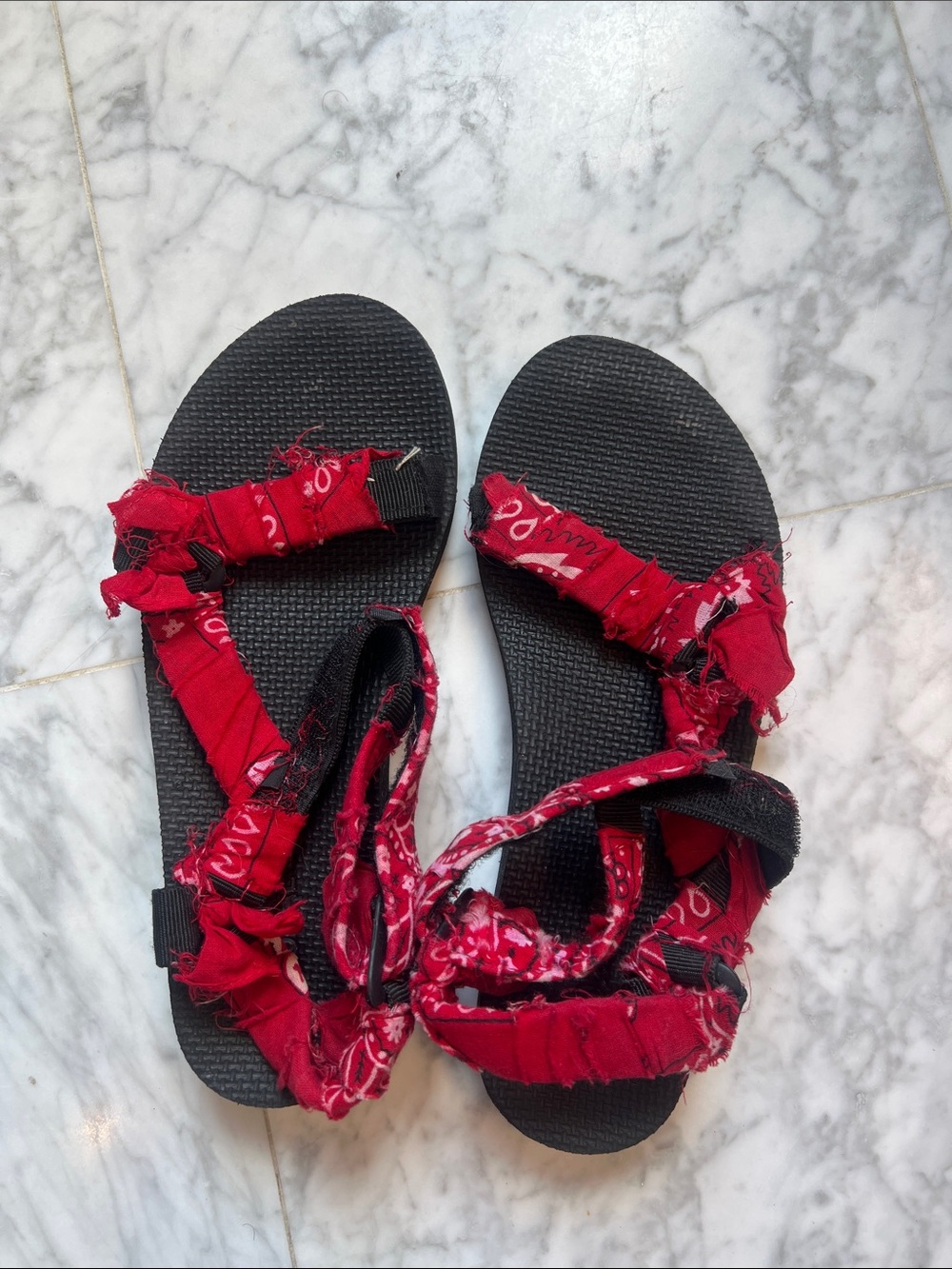 Arizona Love Red Bandana Wrap Sandals